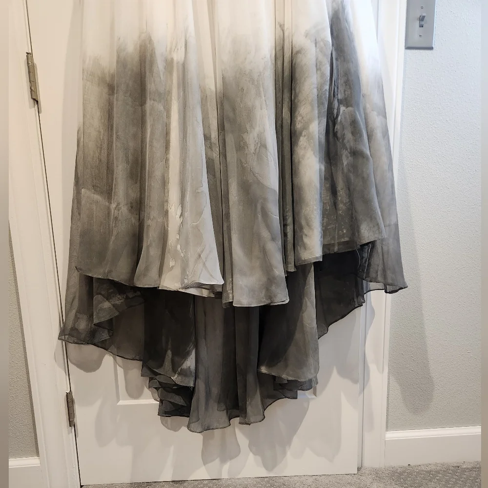 EUC, Sweet Caroline Cordelia Skirt, color: Smoke Show, Pockets, bridal sz20 - Picture 3 of 9